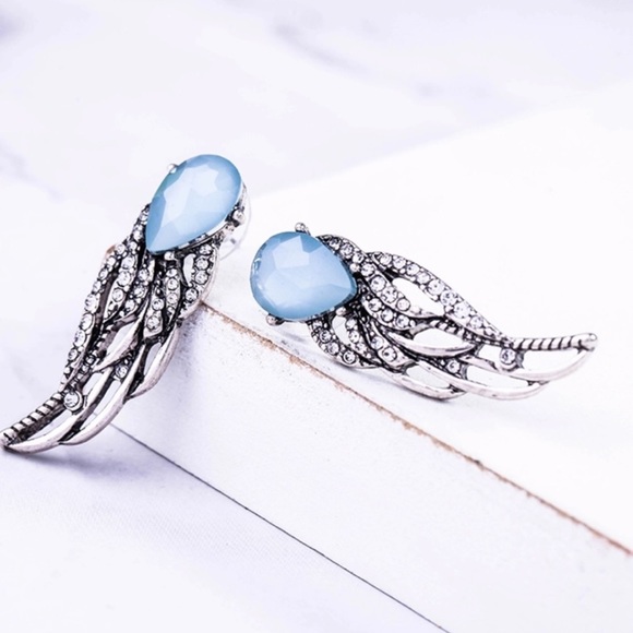 NEW Wing Stud Earrings - Picture 2 of 3